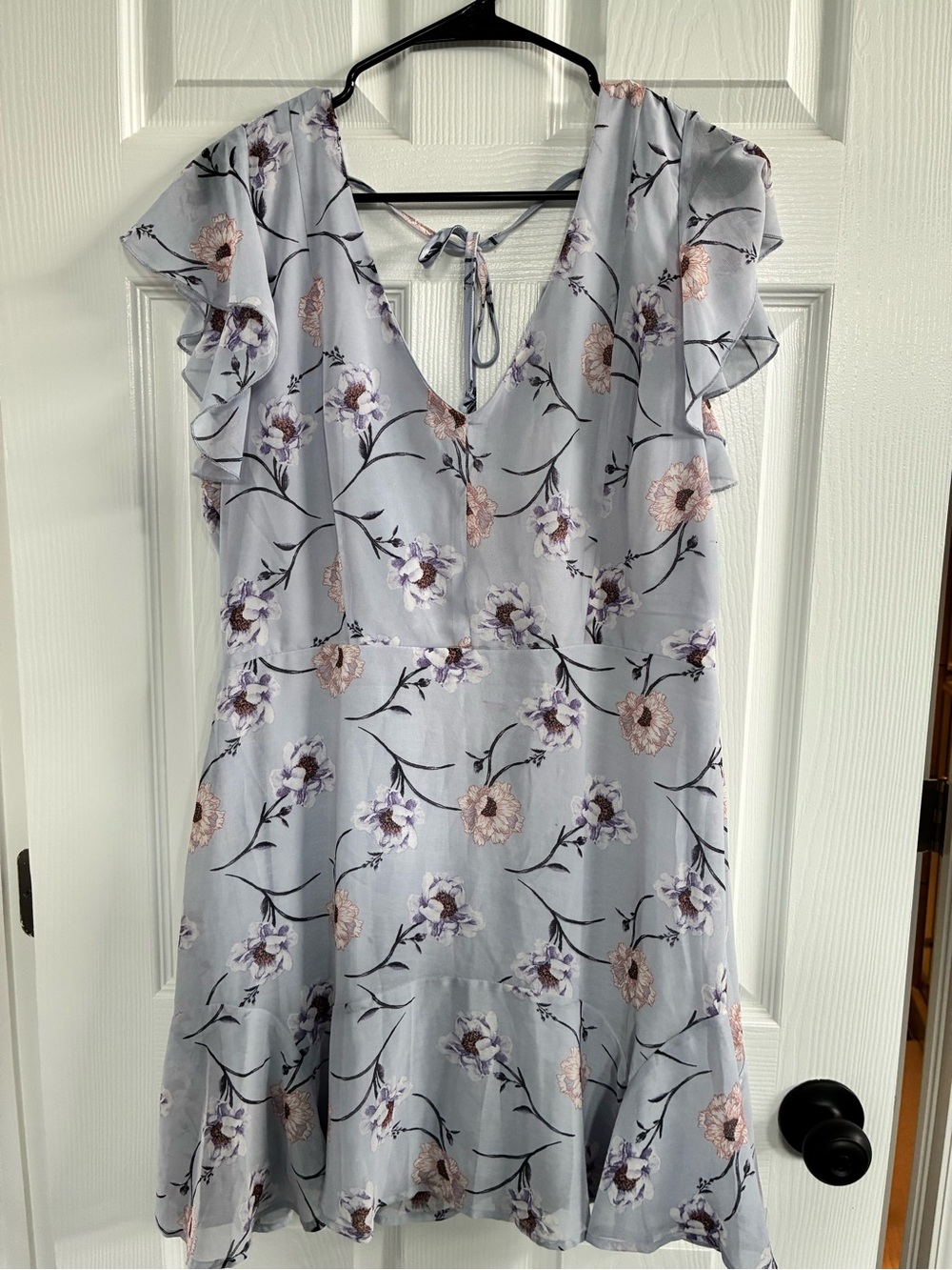 NWOT Backless Floral V-Neck Dress in Light Blue